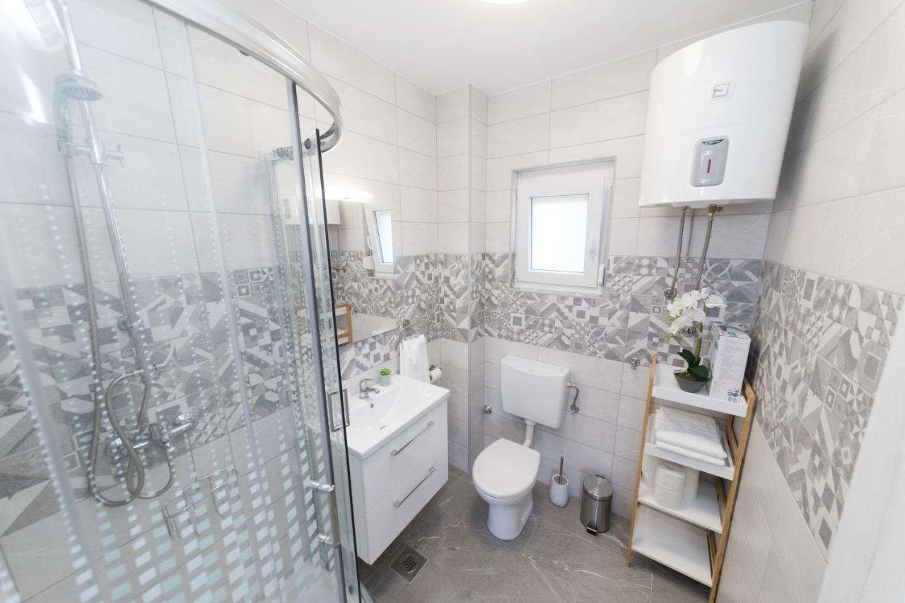 Ferienwohnung Agava Ugljan Exterior foto